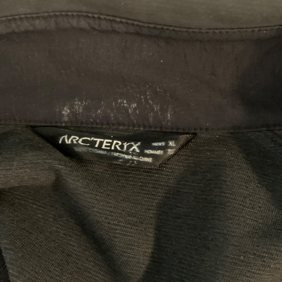 Arc’teryx running/light hike jacket - Picture 2 of 3